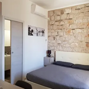 Ideale Tra Mare E Montagna Baunei